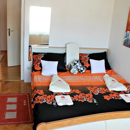Апартаменты Studio Orange